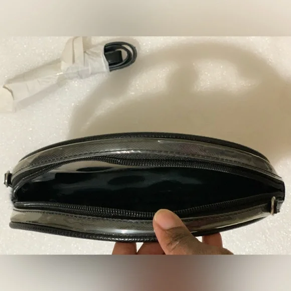 Brand🆕 w/o tags PolkaDot Sephora purse w/fur ball key tag w/black purse straps - Picture 3 of 4